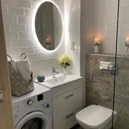 Apartament Studio Kolobrzeg * קולובז'ג