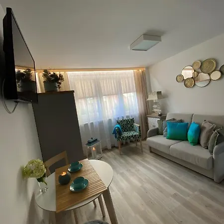 Apartament Studio Kolobrzeg * קולובז'ג